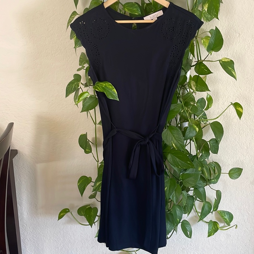 LOFT DRESS - Picture 1 of 1